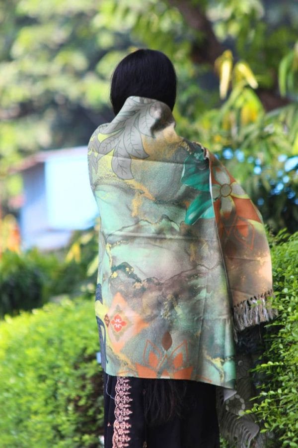 WEB_S030 (B) Digital Print Woolen Shawl - S030