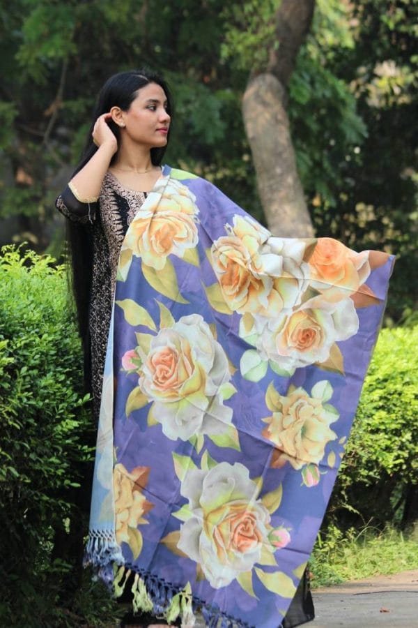 WEB_S031 (B) Digital Print Woolen Shawl - S031