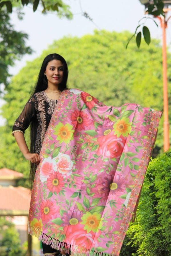 WEB_S032 (A) Digital Print Woolen Shawl - S032